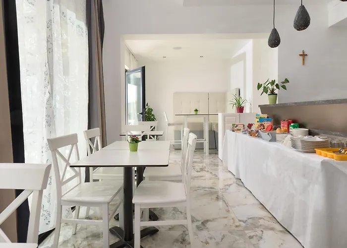 Couette-café Znjan - Sea View 4*