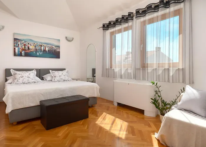 Znjan - Sea View 4*
