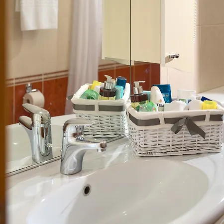 Znjan - Sea View Bed & Breakfast 4*